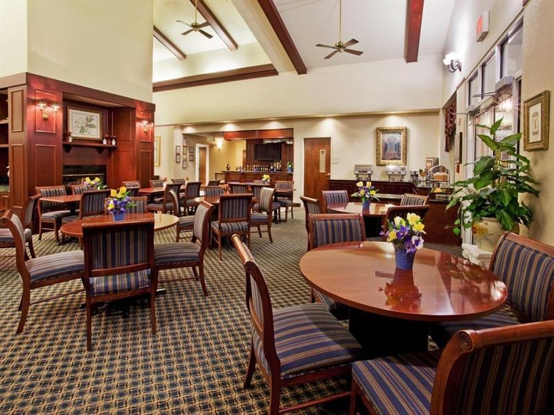 Holiday Inn Hotel And Suites Peachtree City By Ihg Екстер'єр фото